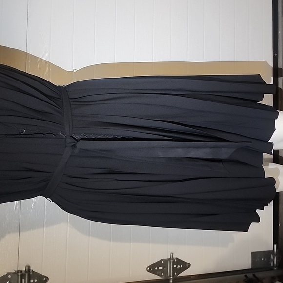 ELIE TAHARI PLEATED BELTED SLEEVELESS DRESS SIZE XS - Picture 3 of 7